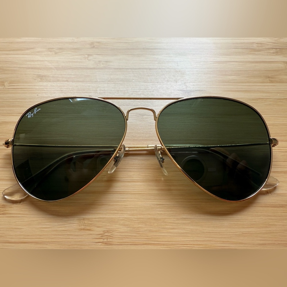 Ray-Ban Gold Classic Aviator Sunglasses